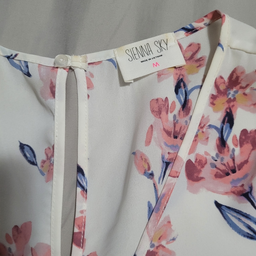 Blouse - Picture 3 of 3